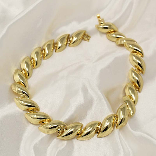 Junia Necklace