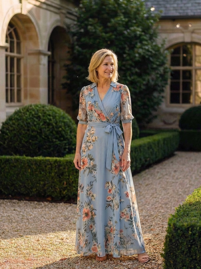 Elowe | Floral print maxi dress with V-neck